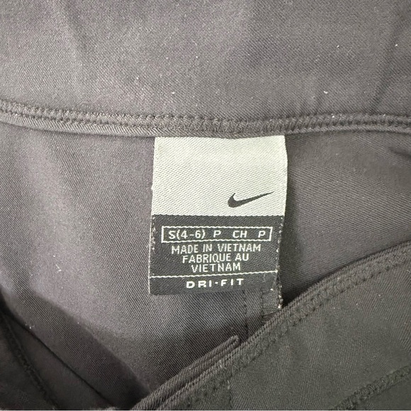 Nike Dri-FIT Black Capri Jogger Pants – Women’s Size Small (4–6) - Picture 10 of 10